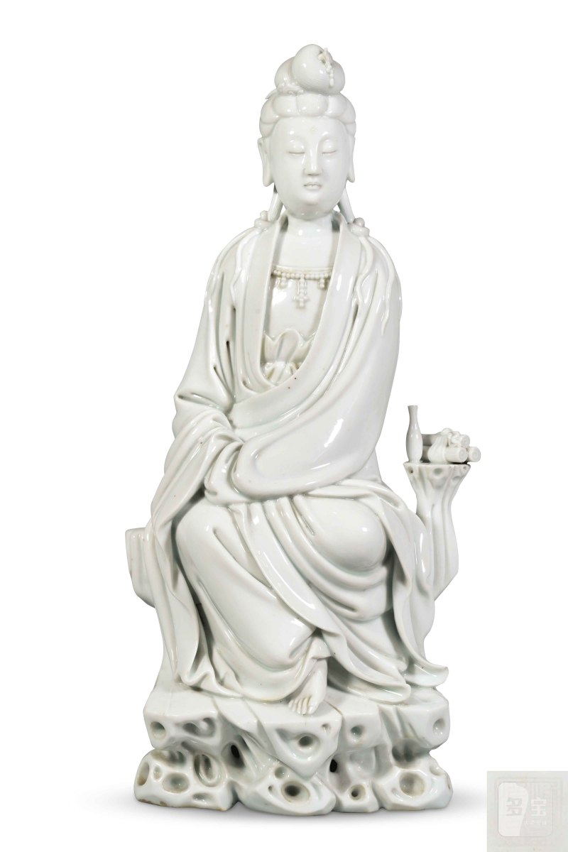 清 德化窑坐岩观音